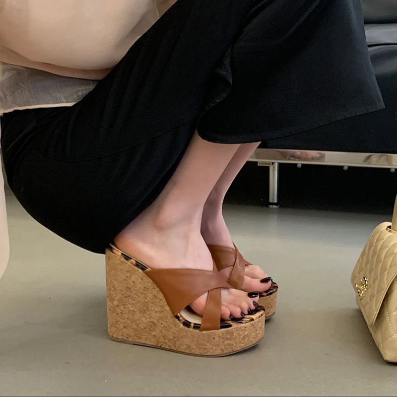 Braune Keilabsatz-Sandalen für – Crossfit Belt Bewertung und Preis